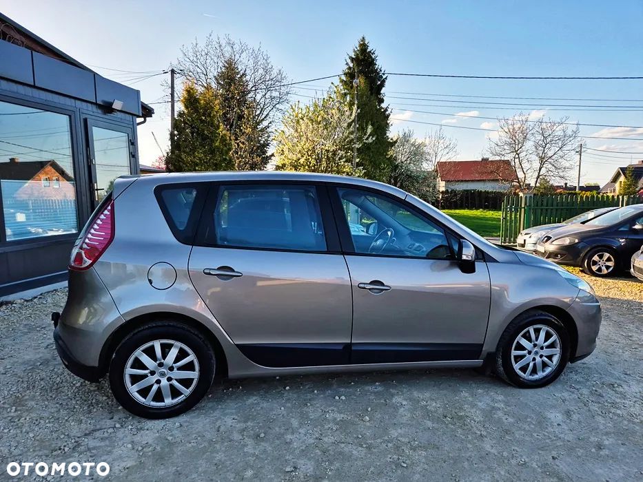 Renault Scenic 1.6 16V 110 Paris - 12