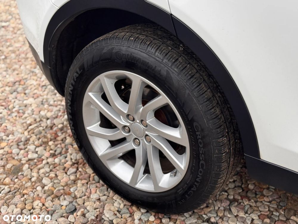 Land Rover Discovery Sport TD4 HSE Luxury - 8