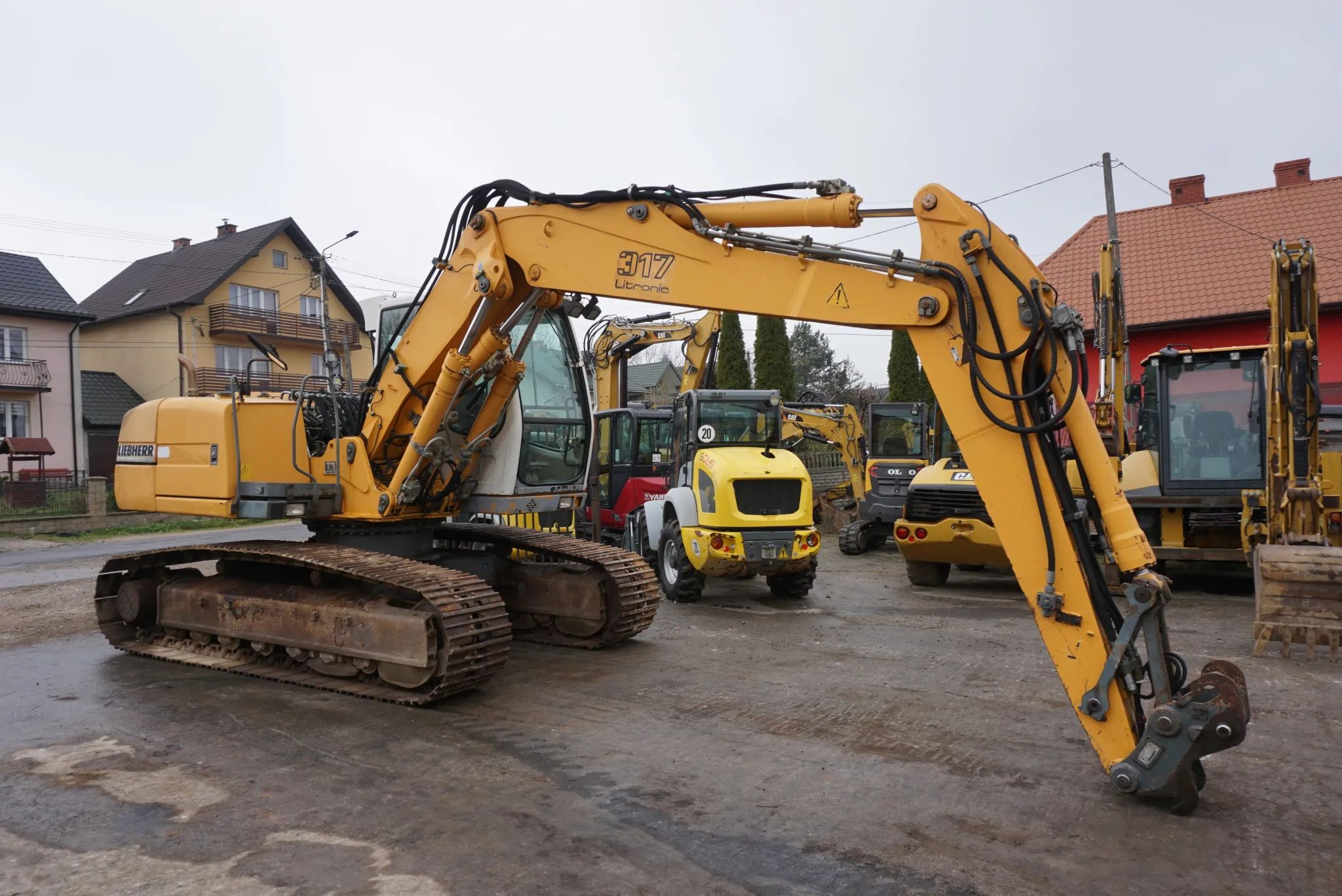 Liebherr R 317 - 1