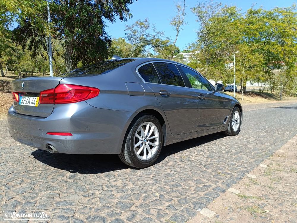 BMW 530 d xDrive Line Luxury Auto - 3