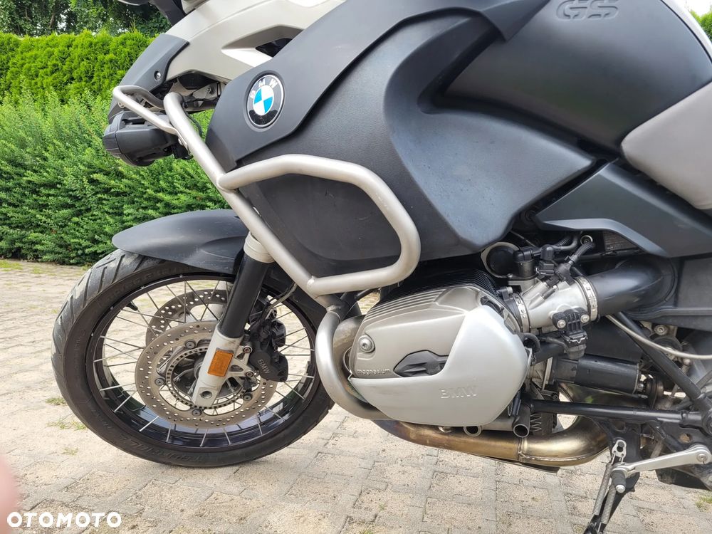 BMW R - 8