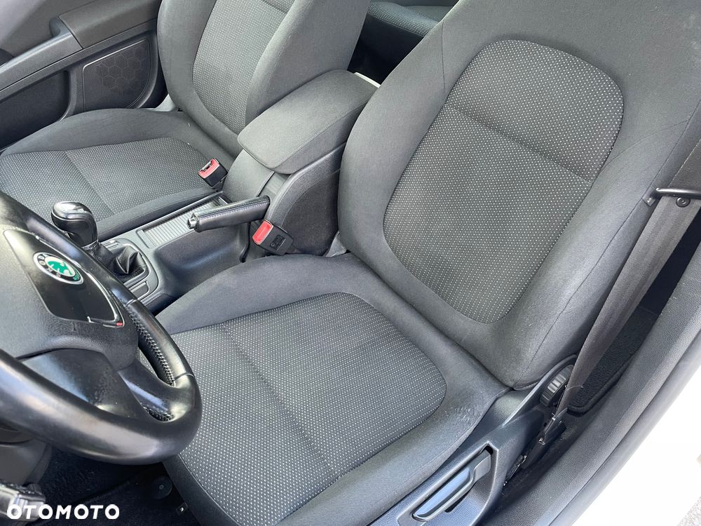 Skoda Superb 1.6 TDI Active - 11