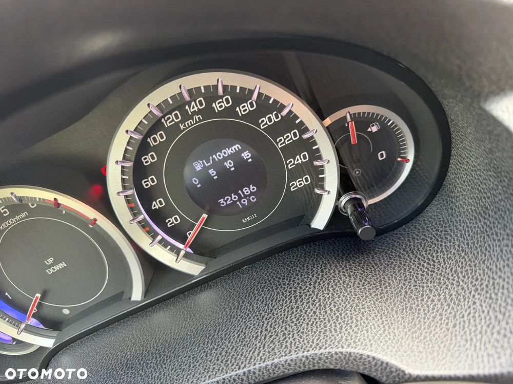 Honda Accord 2.0 Elegance Advantage - 10
