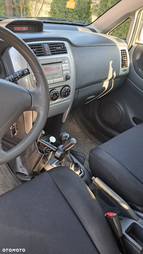 Suzuki Liana 1.6 - 8