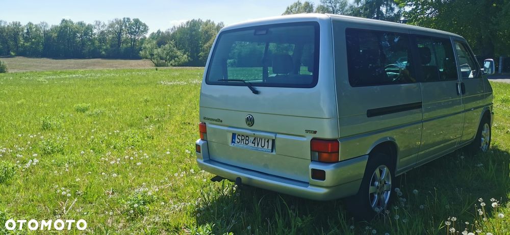 Volkswagen Caravelle - 9