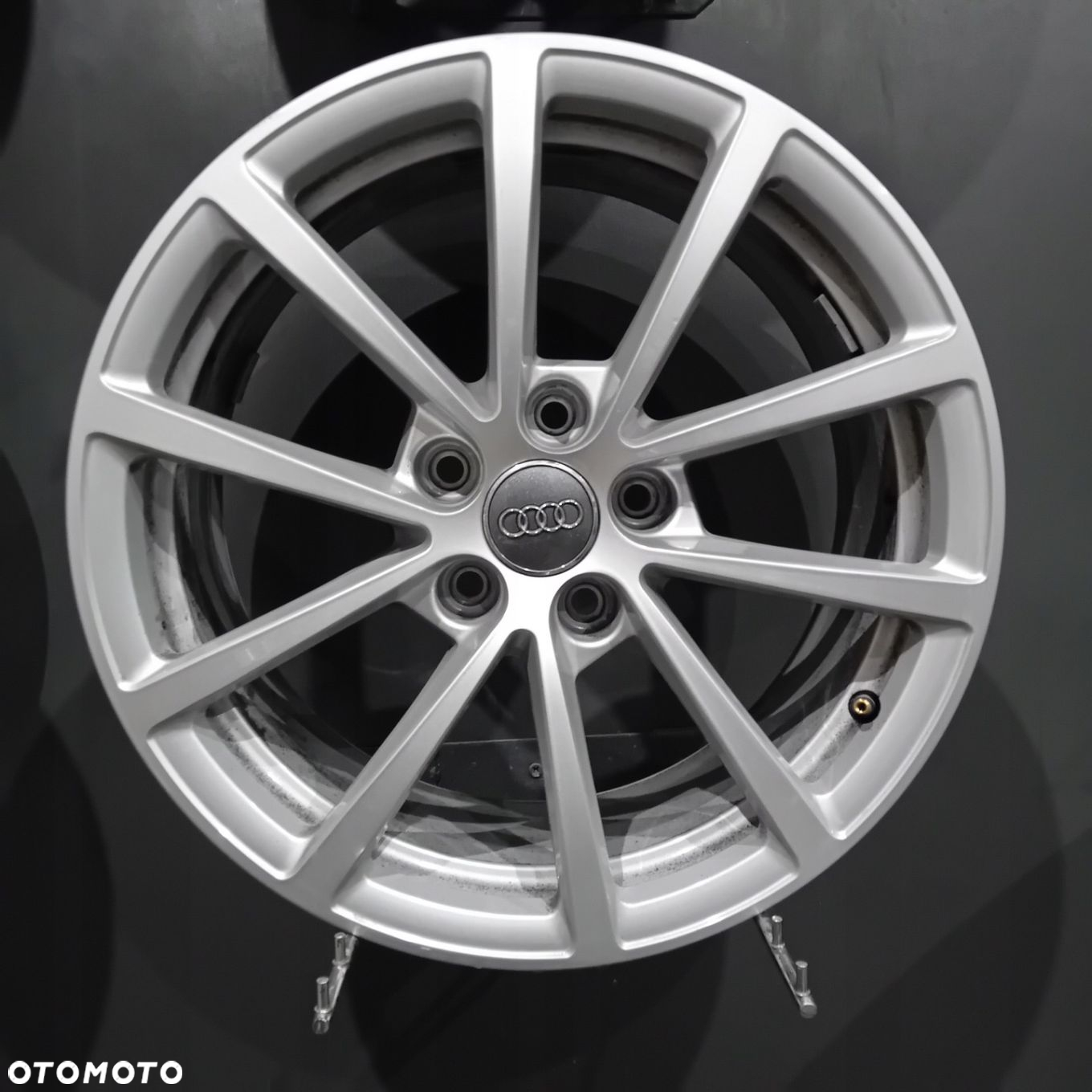 Felgi 17 5x112 Audi A6 C7 C8, Q5, A4 B8 B9 OE F503511-37 - 3