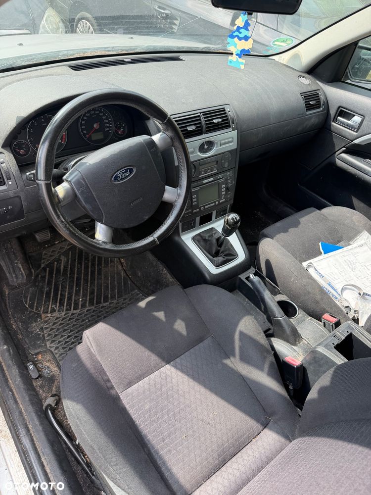 Ford Mondeo 1.8 Silver X - 4