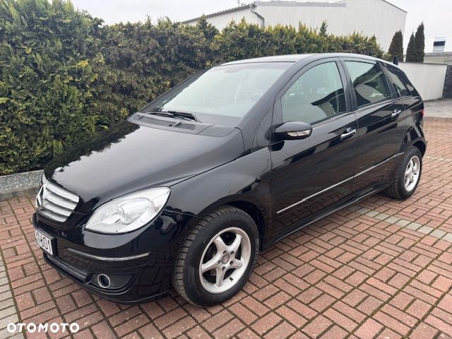 Mercedes-Benz Klasa B - 1