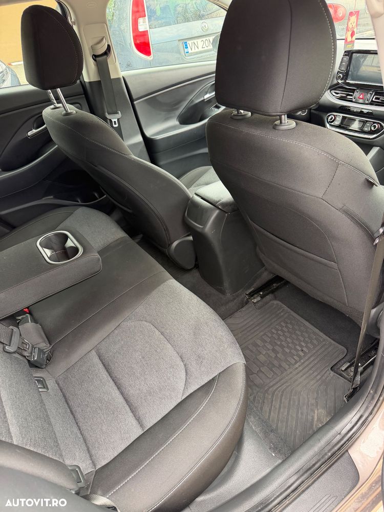 Hyundai i30 1.5 T-GDI MHEV 160CP Highway - 8