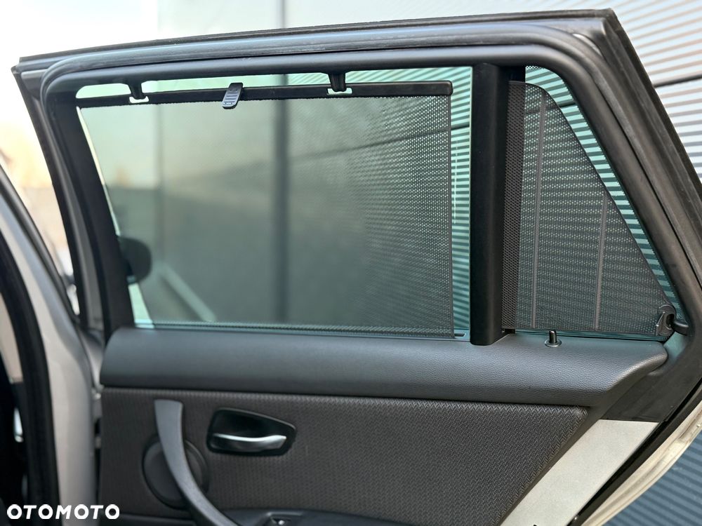 BMW Seria 3 318d DPF - 23