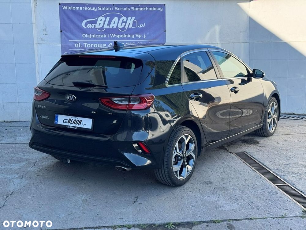Kia Ceed - 4