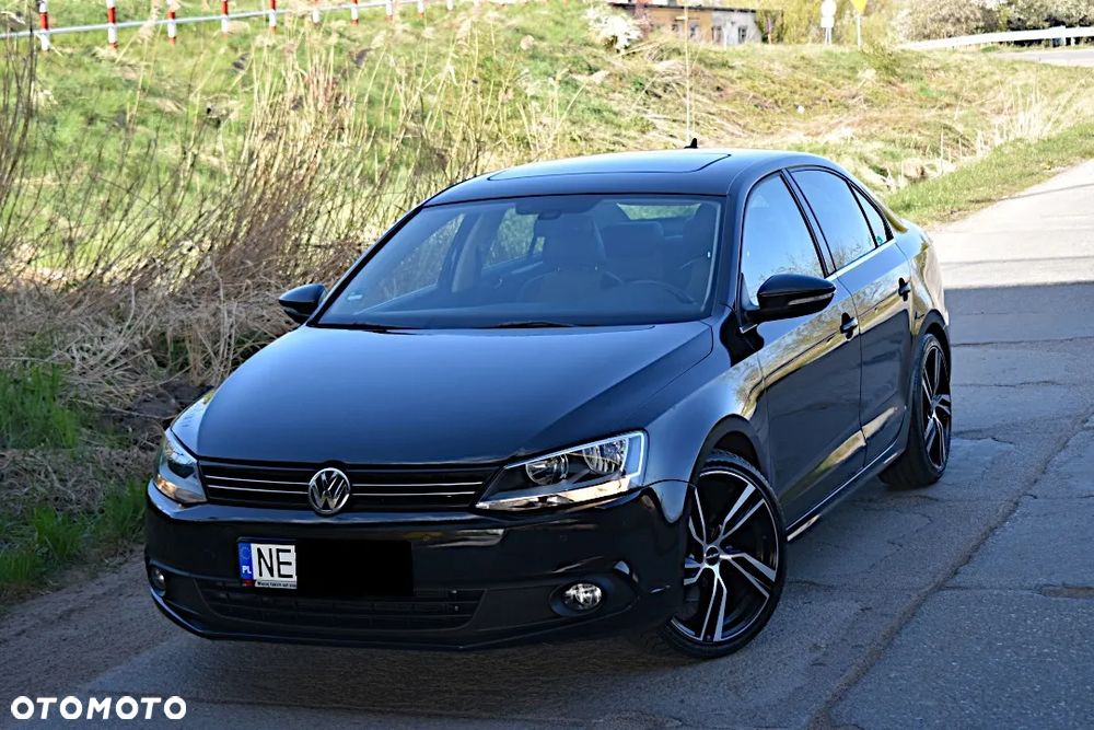 Volkswagen Jetta 1.6 TDI DSG Blue Motion Technology Life - 1