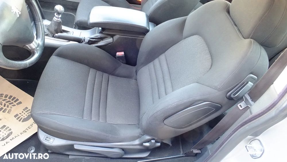 Peugeot 407 Coupe HDi FAP 135 Sport - 17