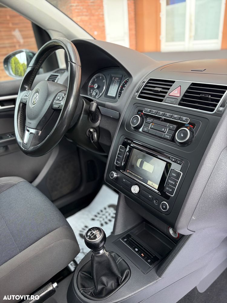 Volkswagen Touran 1.6 TDI DPF BlueMotion Technology STYLE - 12