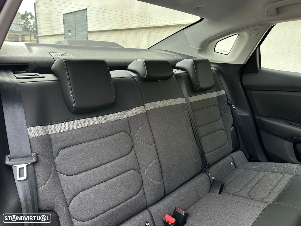 Citroën C4 X 1.2 PureTech Shine EAT8 - 10