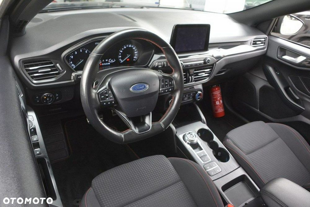 Ford Focus 1.0 EcoBoost Start-Stopp-System ST-LINE X - 11