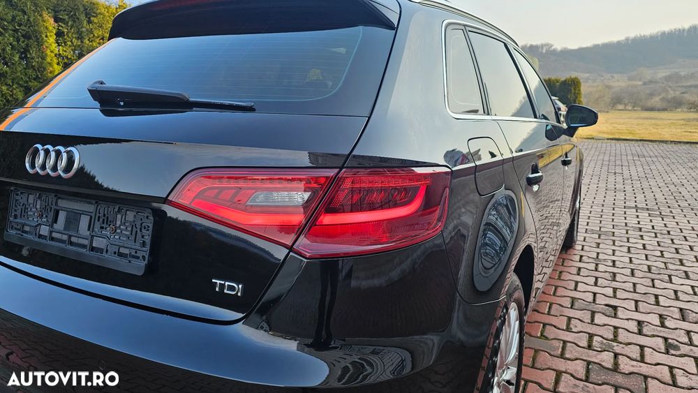 Audi A3 1.6 TDI ack S tronic S line Sportpaket - 26