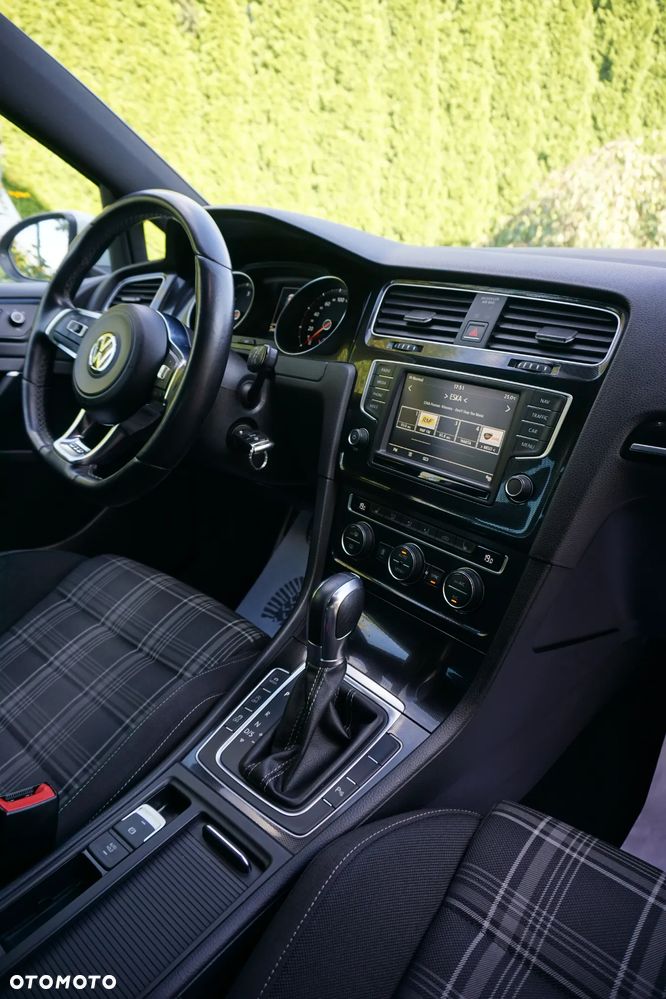Volkswagen Golf VII 2.0 TDI BMT GTD DSG - 9