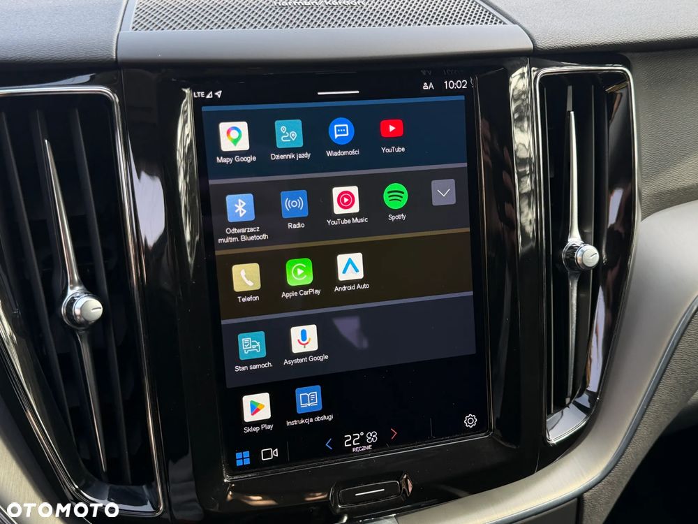 Volvo XC 60 B4 B Momentum Pro - 18