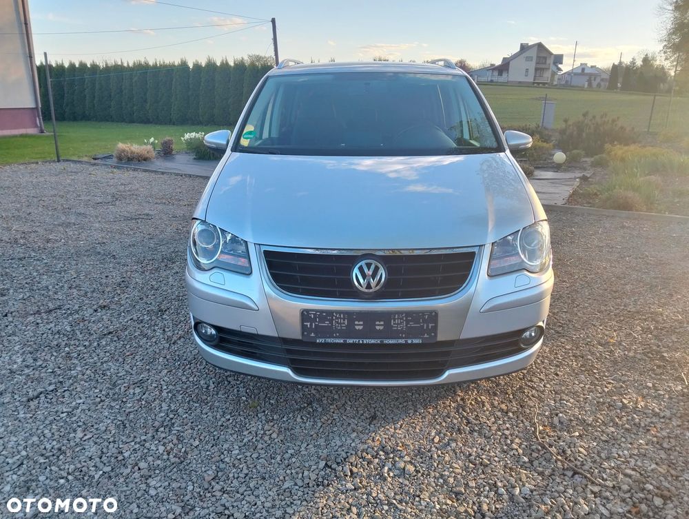 Volkswagen Touran 1.6 - 11