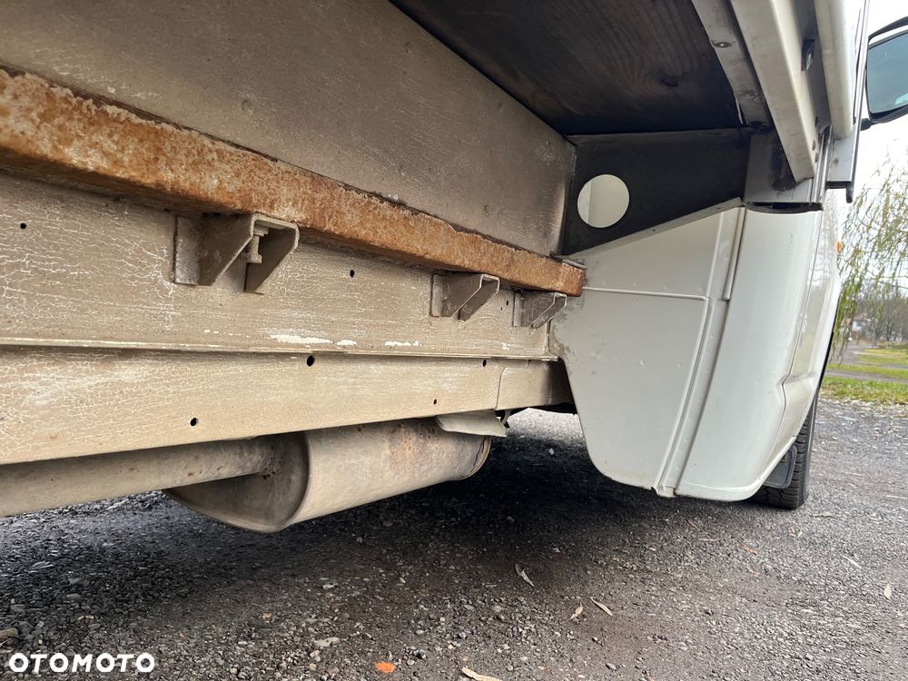 Volkswagen Transporter - 4