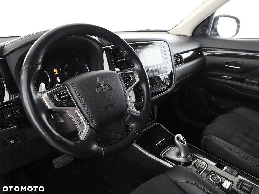 Mitsubishi Outlander - 15