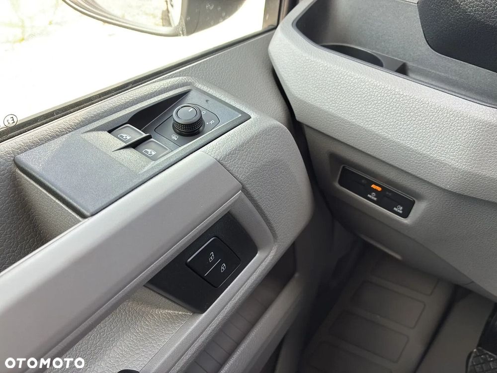 Volkswagen Crafter 35 Podwójna Kabina L4 z fabryczną skrzynią, DMC=3.5t, 2.0BiTDI 177KM, r.o. 4490mm - 18