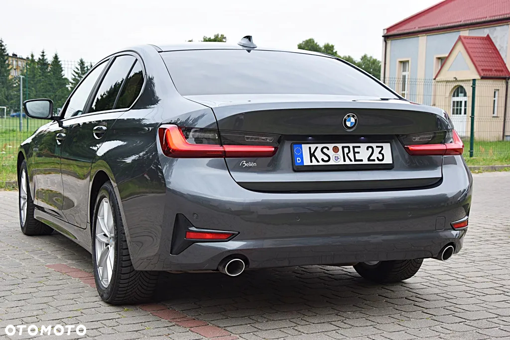 BMW Seria 3 318d M Sport - 3