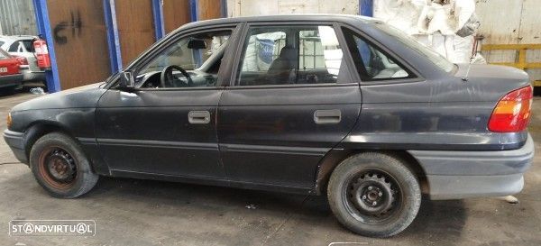 Para Peças Opel Astra F Cabriolet (T92) - 1