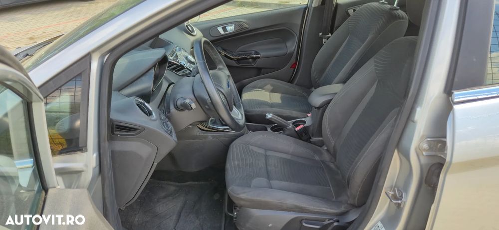 Ford Fiesta 1.0 EcoBoost Start-Stop Titanium - 6