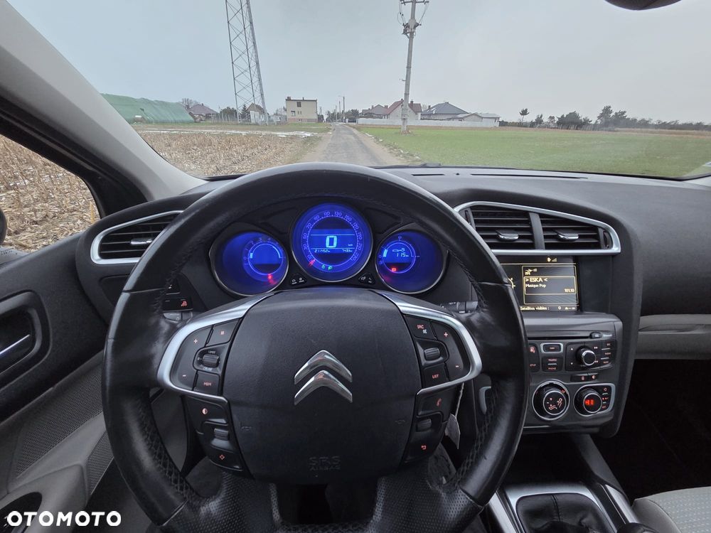 Citroën C4 HDi 150 Exclusive - 8