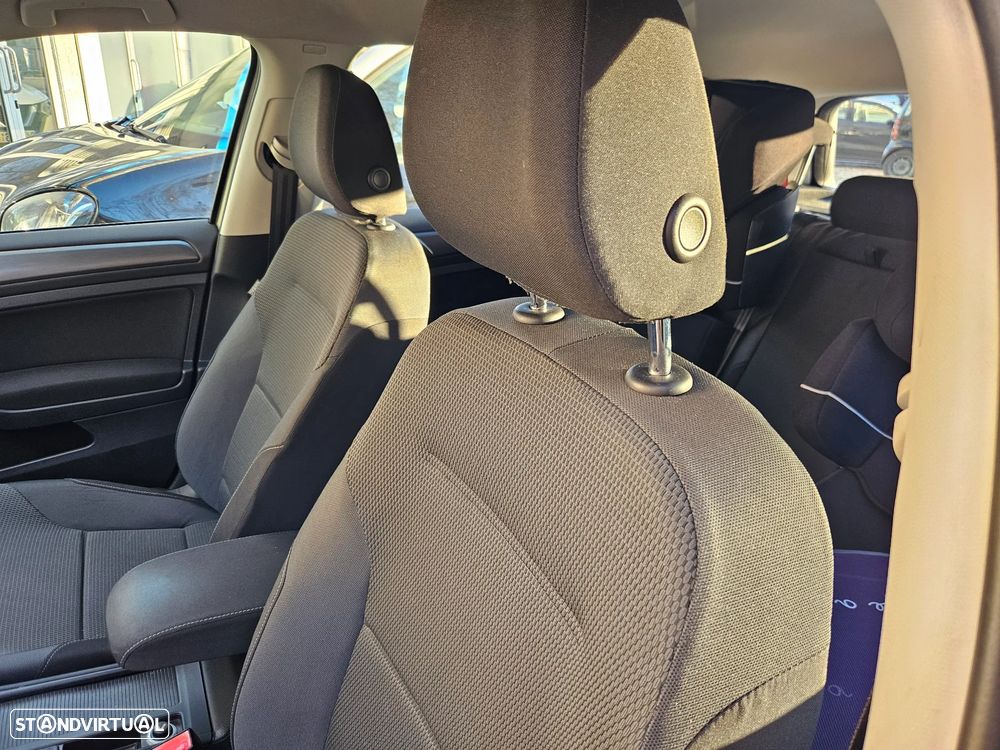 VW Golf 1.2 TSi Confortline - 11