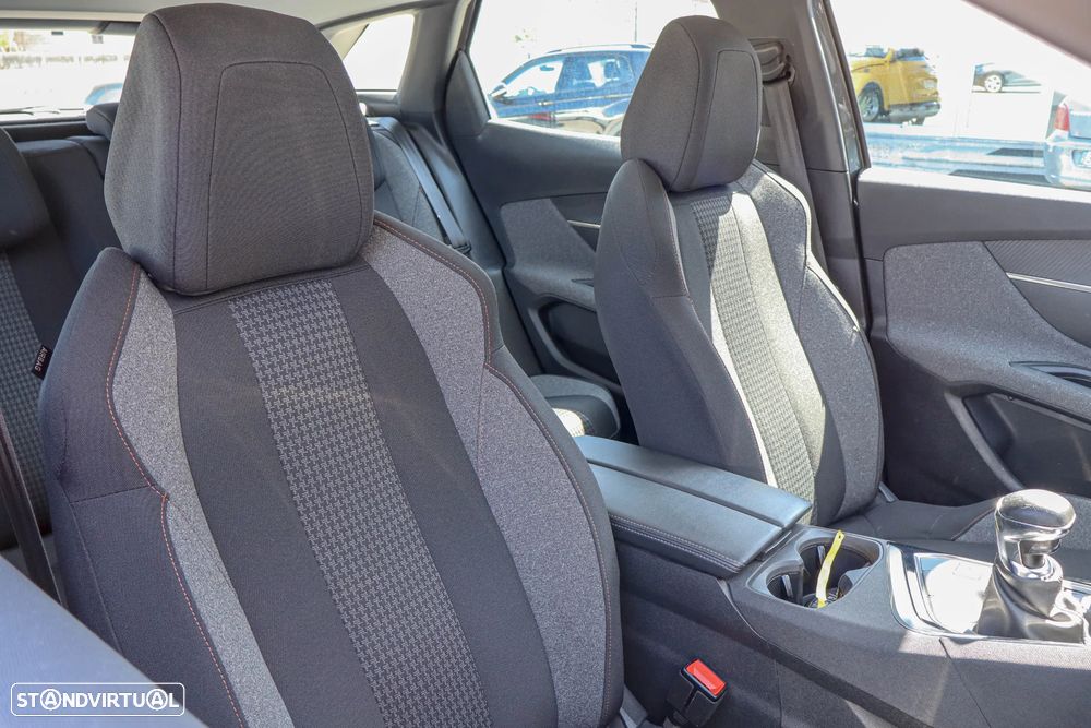 Peugeot 3008 1.5 BlueHDi Active Pack - 19