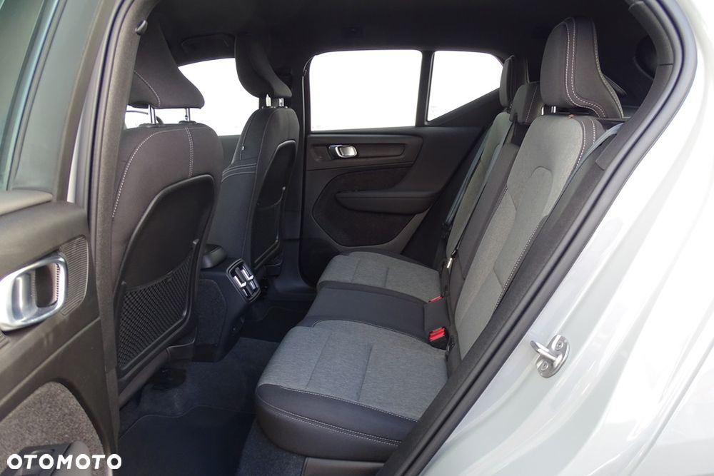 Volvo XC 40 2024