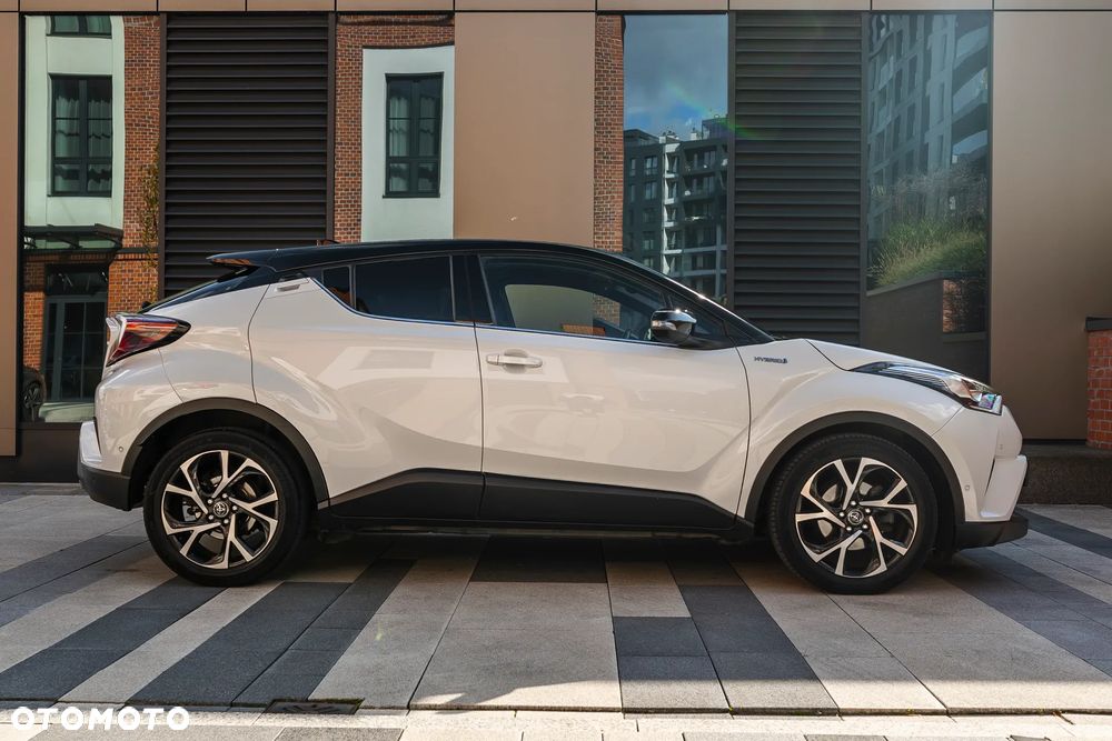 Toyota C-HR 1.8 Hybrid Dynamic - 32