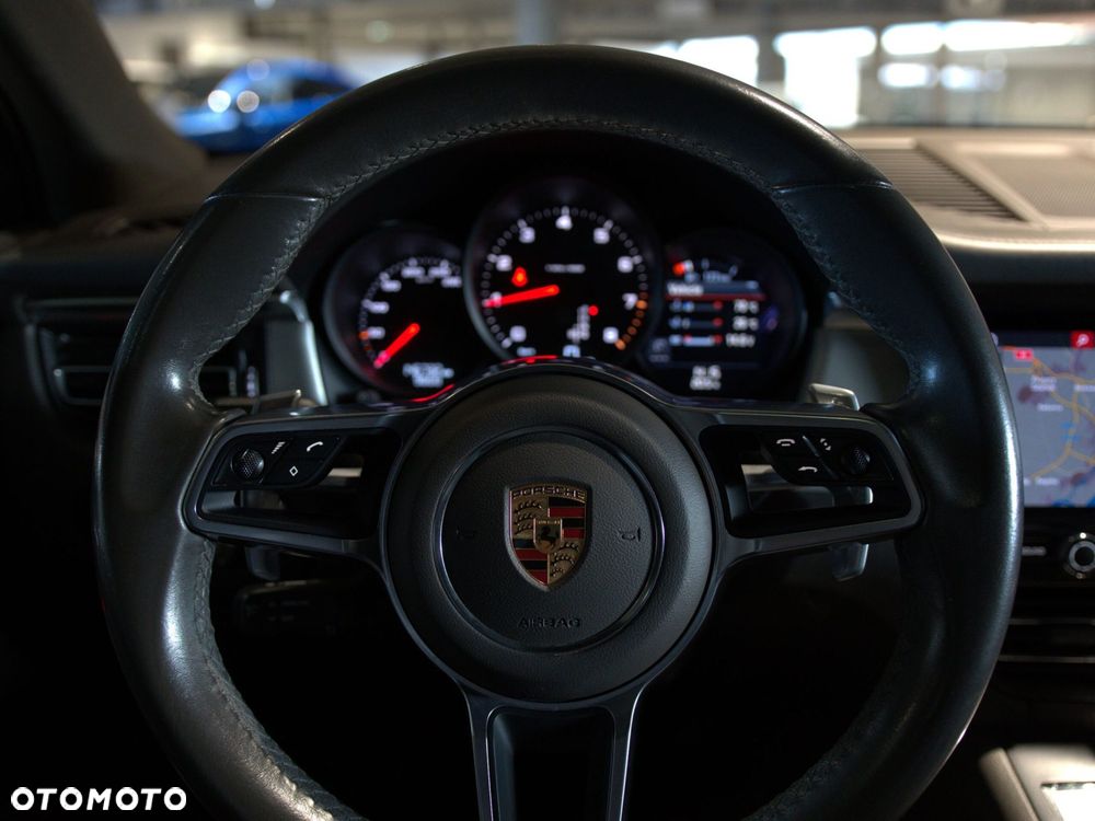 Porsche Macan Standard - 21