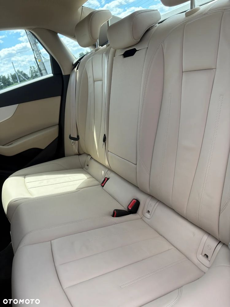 Audi A4 Limousine 30 TDI S tronic - 5