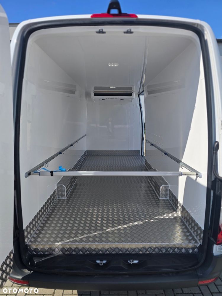 Mercedes-Benz Sprinter 317 CDI - 15