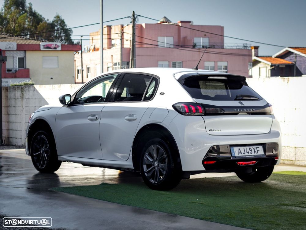 Peugeot e-208 50 kWh Allure Pack - 14