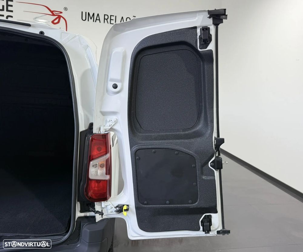 Citroën BERLINGO 1.5 BLUEHDI 102 CV - 3 LUGARES - IVA DEDUTIVEL - 37