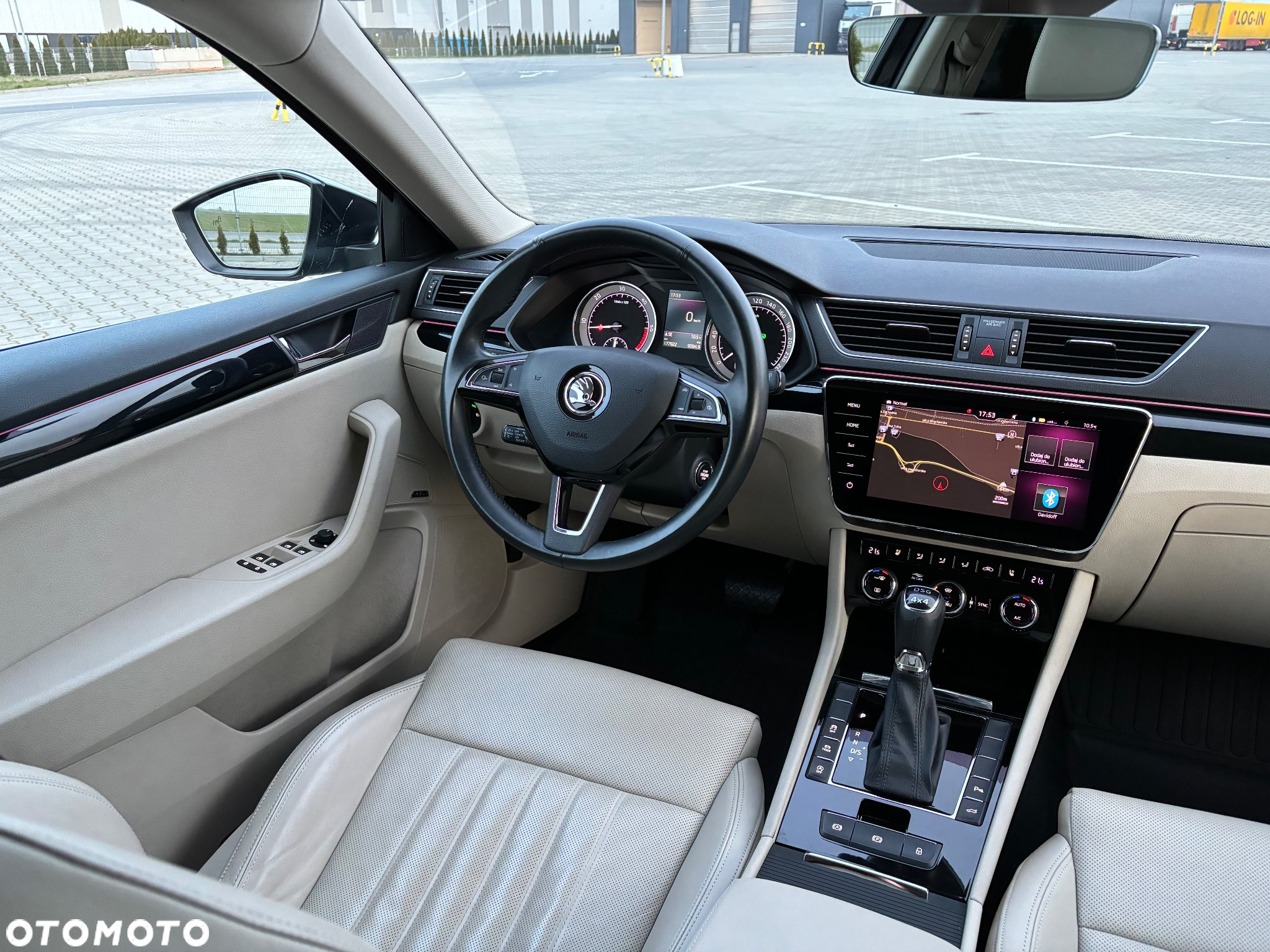 Skoda Superb 2.0 TDI SCR 4x4 L&K DSG - 30