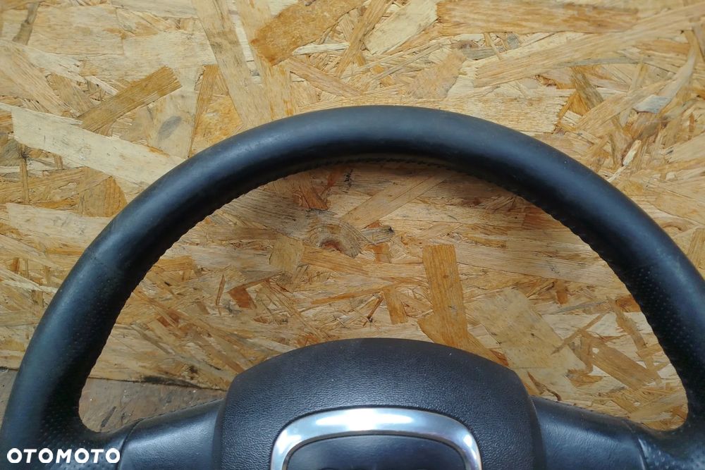 kierownica SKÓRA z poduszką CZARNA trójramienna do audi A4 B7 04-08r - 3