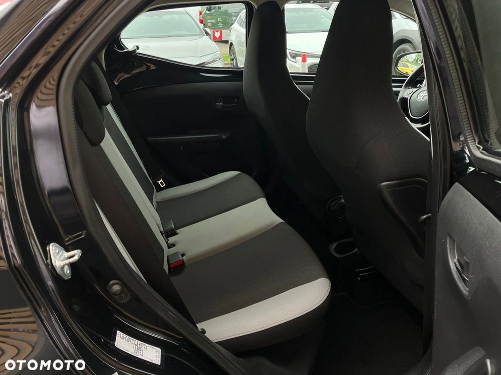 Toyota Aygo x-play - 18