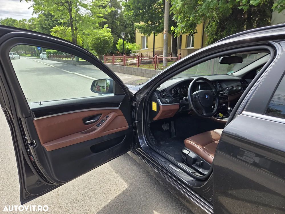 BMW Seria 5 520d Aut. Luxury Line - 6