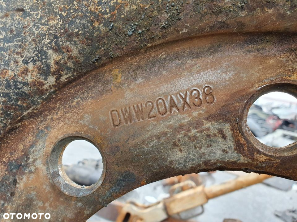 FELGA TRAKTOR DEUTZ- FAHR AGROTRON 135 R38 - 5