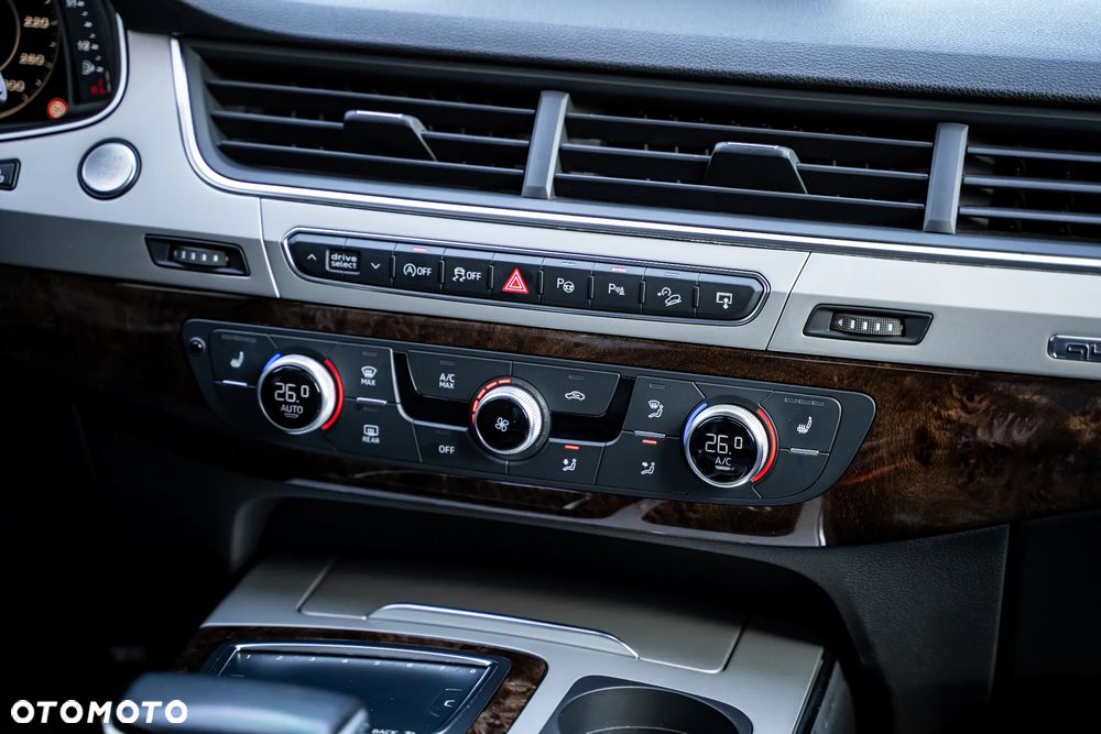 Audi Q7 - 11