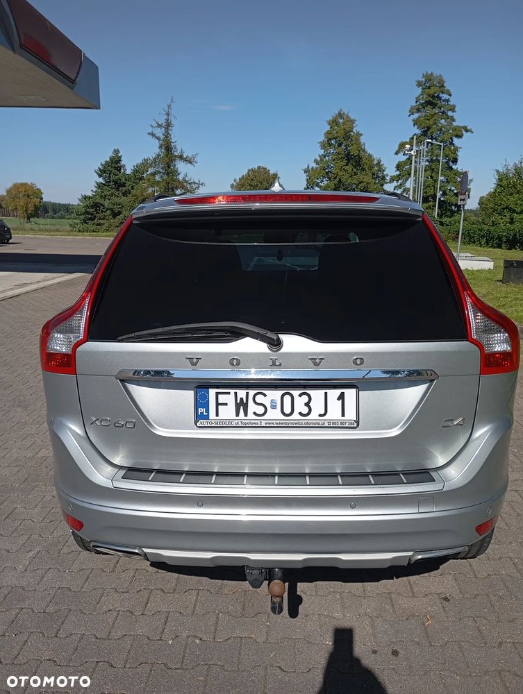 Volvo XC 60 D4 Drive-E Momentum - 10