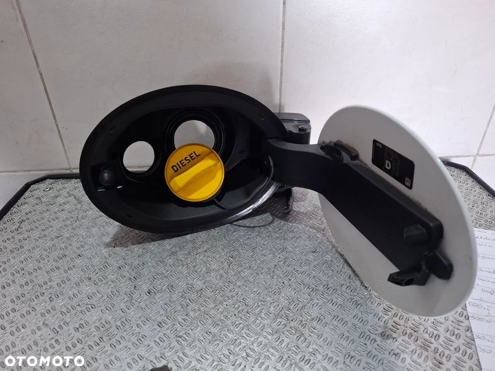 Klapka wlewu paliwa Jaguar F-Pace 2018 rok nr HK8327936CD - 2