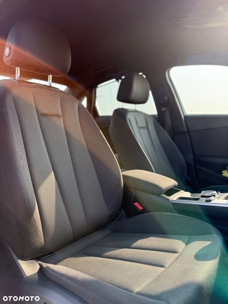 Audi A4 Limousine 2.0 TDI - 31