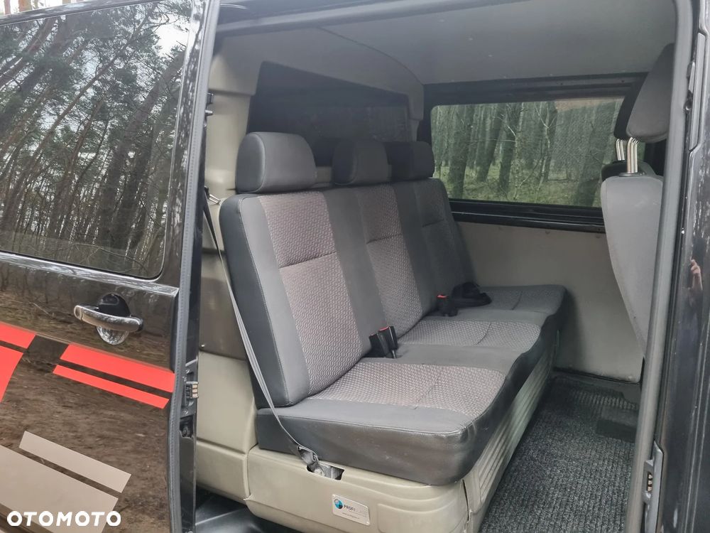 Volkswagen Transporter - 14